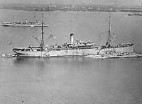 Photo # NH 44073:  USS Savannah with S-type submarines alongside, December 1924