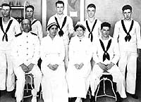 Photo # NH 60310: Surgeon, nurses and corpsmen at the Naval Hospital, Chelsea, Mass., circa 1918