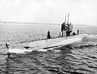 Photo # NH 63383:  USS L-9 underway, probably during trials
