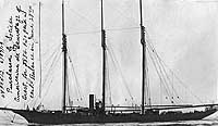 Photo # NH 81562:  USS Guinevere underway, circa 1917