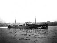 Photo # NH 96621:  USS Privateer underway in 1917.  Photographed by Morris Rosenfeld