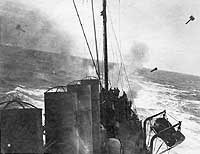 Photo # NH 103482:  USS Aylwin firing depth charges during World War I