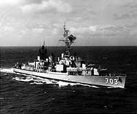 Photo # NH 107164:  USS Wallace L. Lind underway off Oahu, Hawaii, 27 April 1970. Photographed by PH1 Dixon M. Dreher