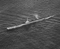 Photo # 19-N-114578:   USS Pilotfish, at Pearl Harbor, Hawaii, 6 March 1946